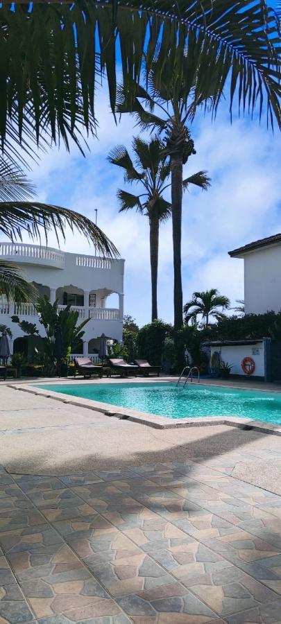 Dulaa Deema Residence Brufut Heights Tranquil Dış mekan fotoğraf
